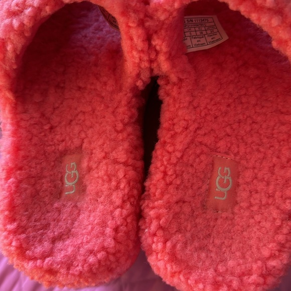 Ugg Fluffita - Picture 5 of 7